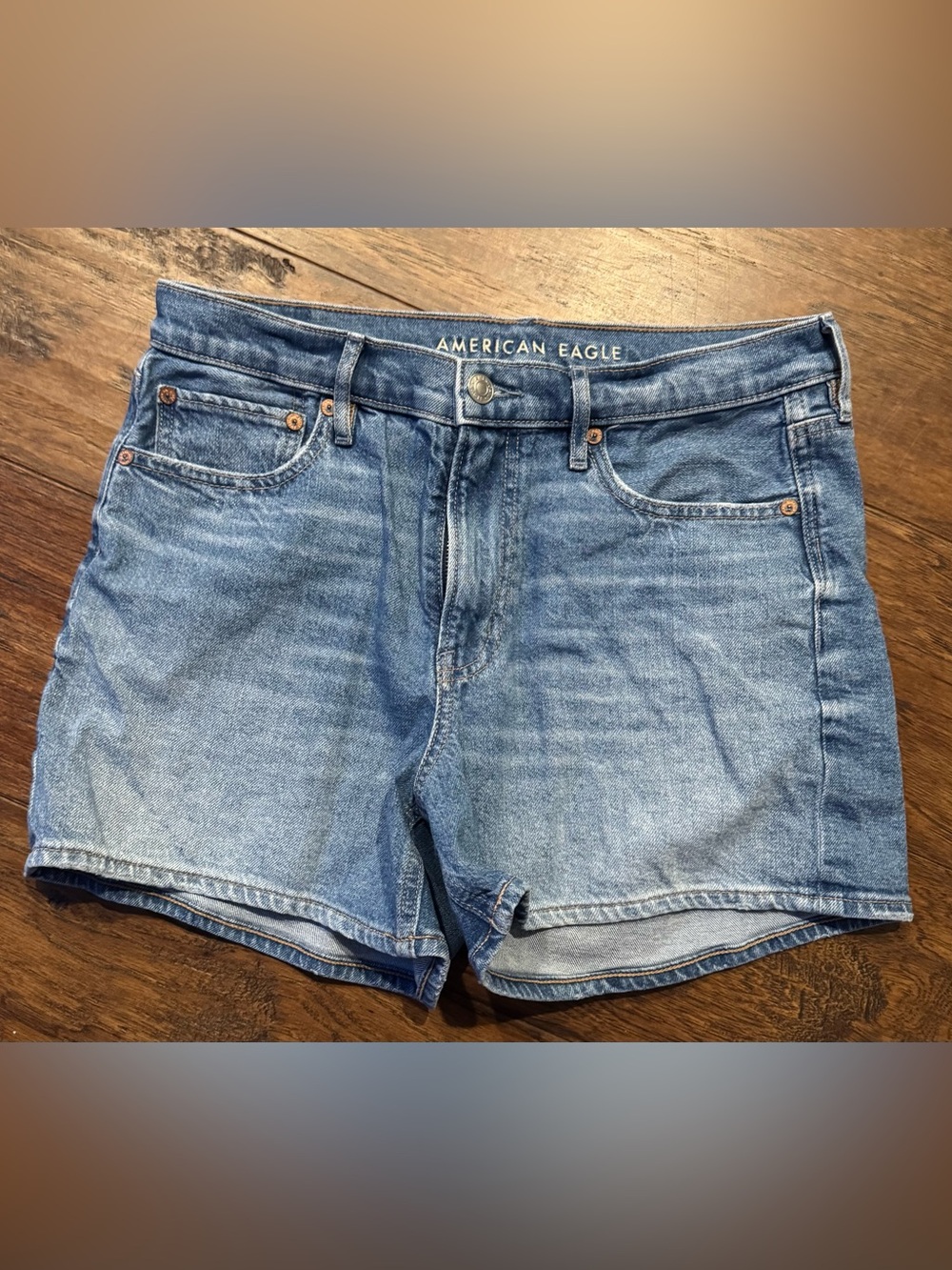 American Eagle Medium Blue Denim Jean Relaxed Shorts